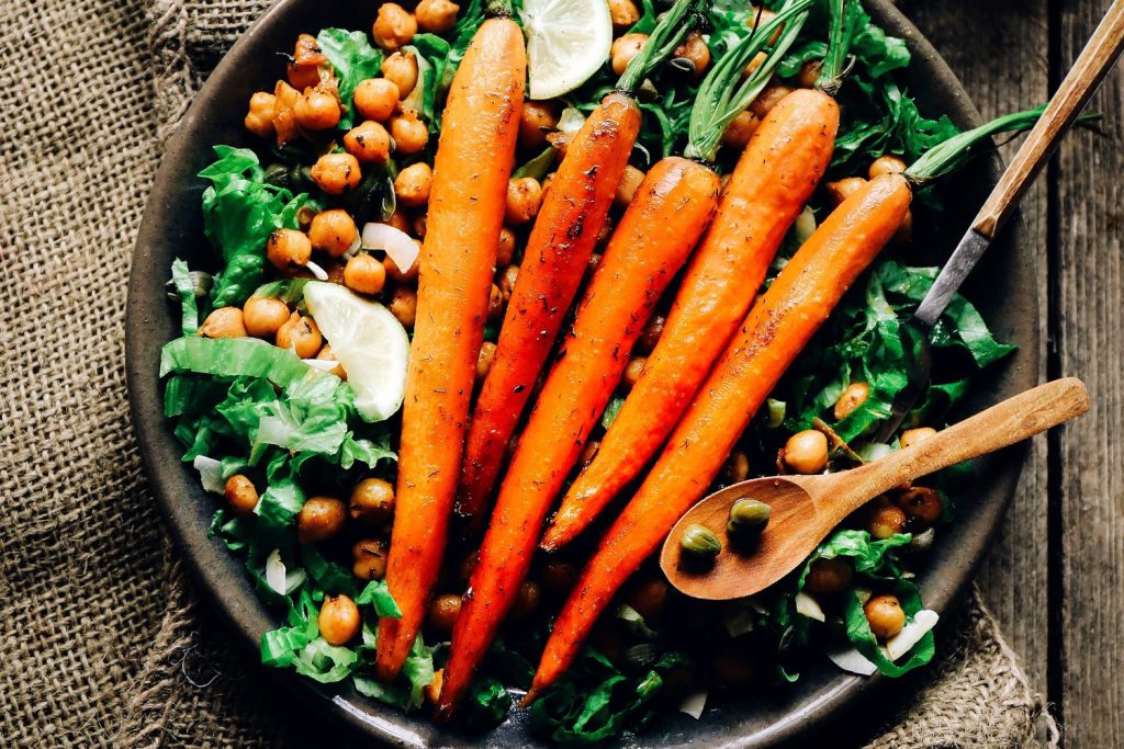 Salade de lentilles et carottes rôties à l’orange